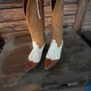 Vintage cowgirl boots